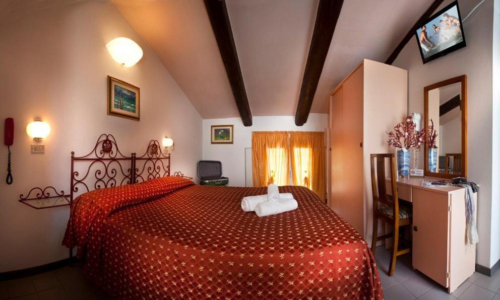My Home Hotel Μπελάρια-Ιτζέα Μαρίνα Εξωτερικό φωτογραφία