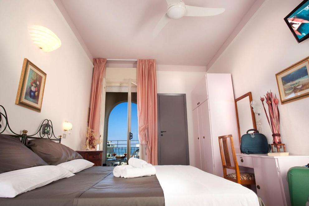 My Home Hotel Μπελάρια-Ιτζέα Μαρίνα Εξωτερικό φωτογραφία
